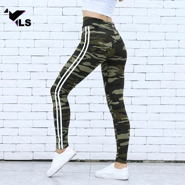 Legging Camouflage Kaki à Bande Blanche – Image 2